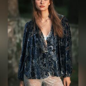 Anthropologie The Estela Burnout Sheer Printed Blouse Small Blue Velvet New